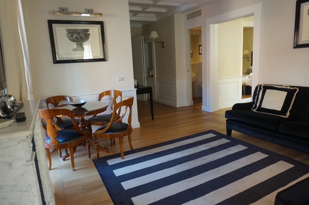 Trevi Palace Luxury Inn Рим Екстериор снимка