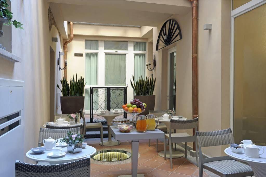 Trevi Palace Luxury Inn Рим Ресторант снимка
